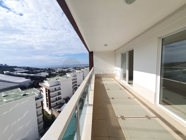 اطلالة بحرية - دوبلكس 3 غرفة وصالة - ضمن مجمع يضم كافة الخدمات - في كارجي جاك / الانيا 