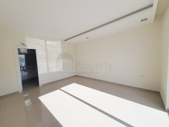 اطلالة بحرية - دوبلكس 3 غرفة وصالة - ضمن مجمع يضم كافة الخدمات - في كارجي جاك / الانيا 