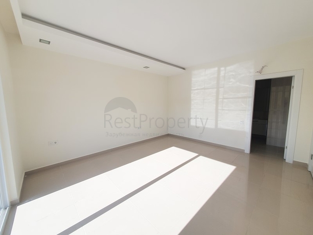 اطلالة بحرية - دوبلكس 3 غرفة وصالة - ضمن مجمع يضم كافة الخدمات - في كارجي جاك / الانيا 