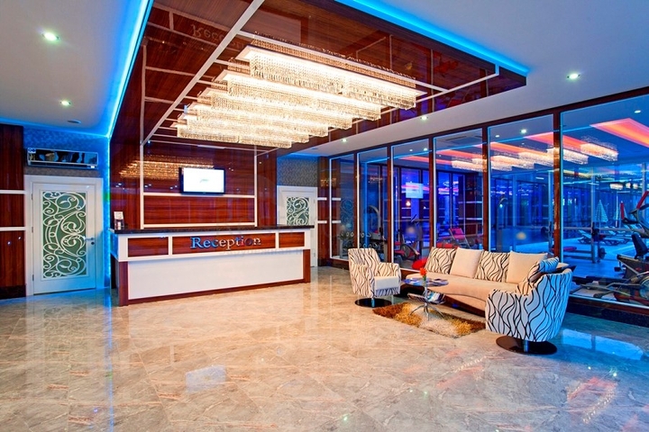 اطلالة بحرية - دوبلكس 3 غرفة وصالة - ضمن مجمع يضم كافة الخدمات - في كارجي جاك / الانيا 