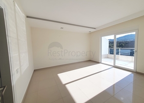 اطلالة بحرية - دوبلكس 3 غرفة وصالة - ضمن مجمع يضم كافة الخدمات - في كارجي جاك / الانيا 