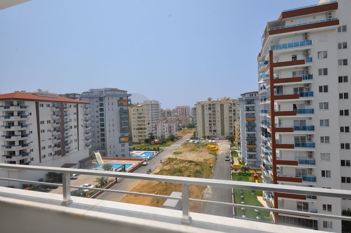 ضمن مجمع فاخر - شقة غرفة وصالة - في مهموتلار / الانيا 