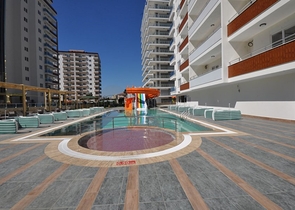 ضمن مجمع فاخر - شقة غرفة وصالة - في مهموتلار / الانيا 