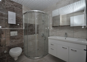 ضمن مجمع فاخر - شقة غرفة وصالة - في مهموتلار / الانيا 