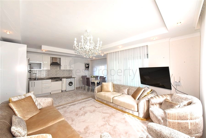 ضمن مجمع اول صف على البحر - شقة 2 غرفة وصالة  - في كاستل  / الانيا 