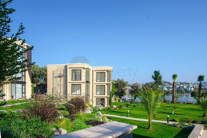 شقق باطلالة بحرية ساحرة - ضمن مجمع فاخر - في بودروم 