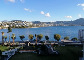 شقق باطلالة بحرية ساحرة - ضمن مجمع فاخر - في بودروم 