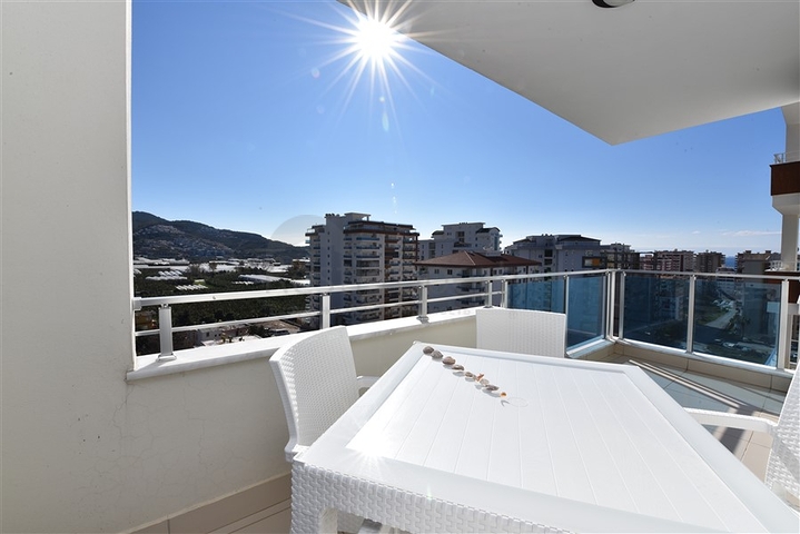 طابق مرتفع - اطلالة جبلية رائعة - شقة 1+1 - ضمن مجمع يضم كافة الخدمات - مهموتلار / الانيا 