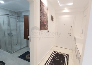 شقة غرفة وصالة -واسعة نسبيا / 83 م / - ضمن مجمع - في مهموتلار / الانيا 