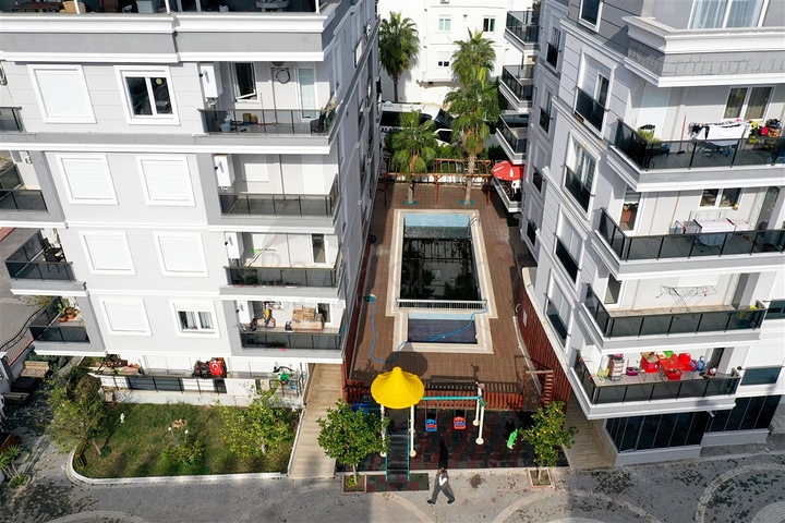 شقق فسيحة 2 + 1 و 4 + 1 في هورما كونيالتي