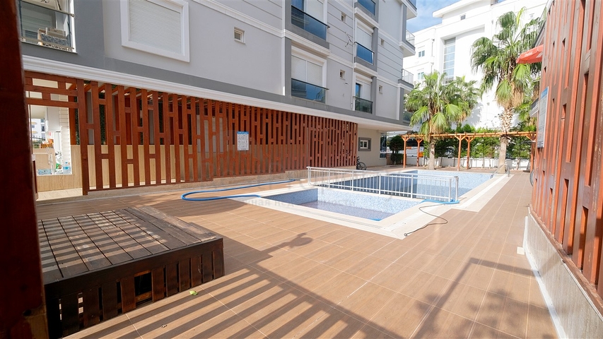 شقق فسيحة 2 + 1 و 4 + 1 في هورما كونيالتي