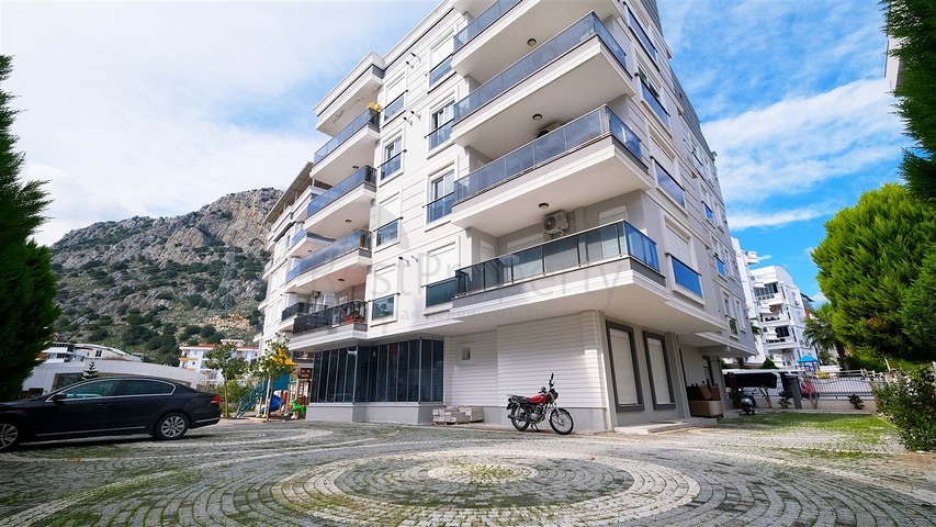 شقق فسيحة 2 + 1 و 4 + 1 في هورما كونيالتي