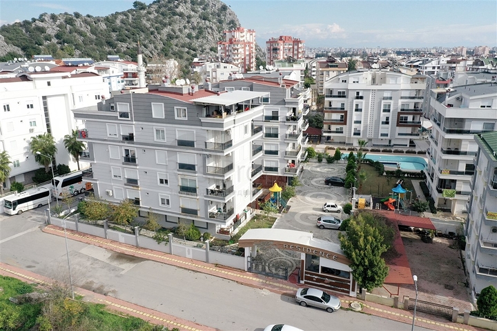 شقق فسيحة 2 + 1 و 4 + 1 في هورما كونيالتي