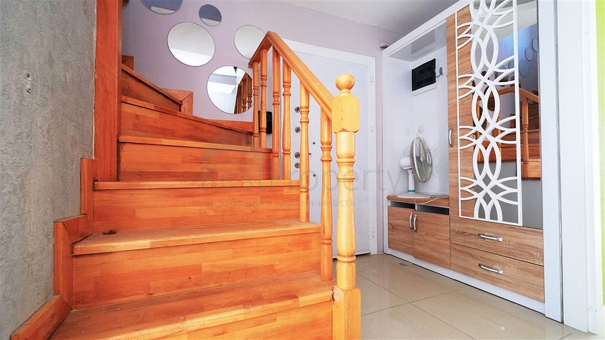 شقق فسيحة 2 + 1 و 4 + 1 في هورما كونيالتي