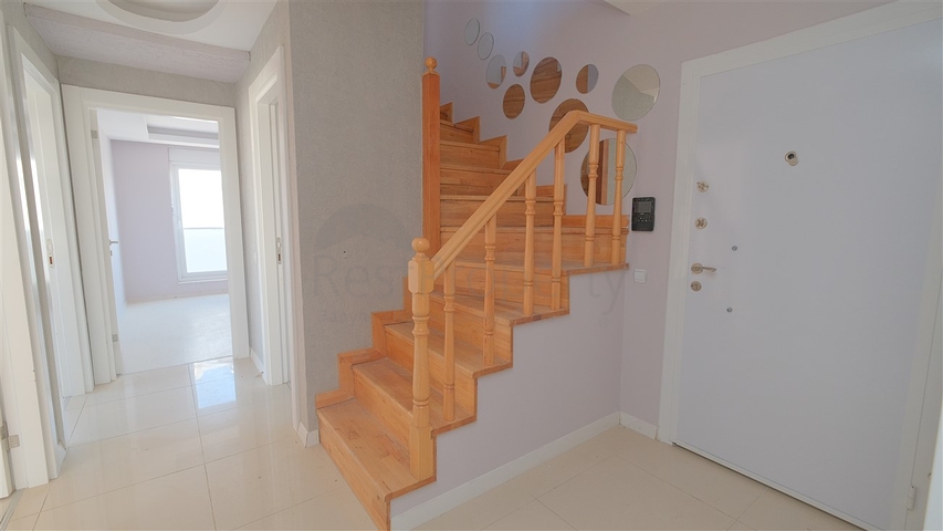 شقق فسيحة 2 + 1 و 4 + 1 في هورما كونيالتي