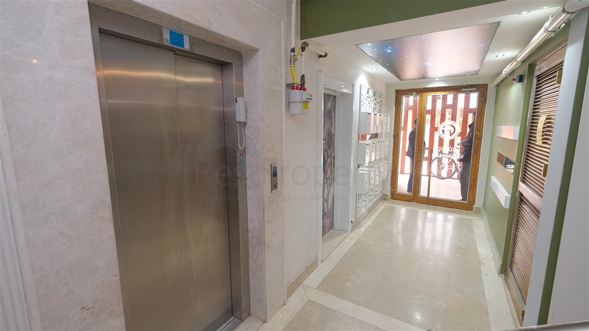 شقق فسيحة 2 + 1 و 4 + 1 في هورما كونيالتي