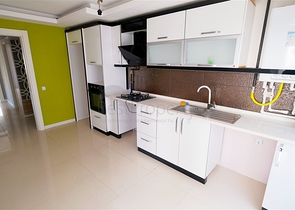 شقق فسيحة 2 + 1 و 4 + 1 في هورما كونيالتي