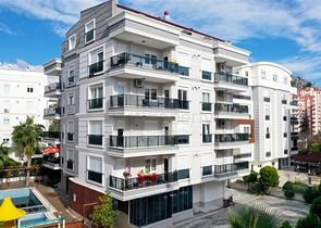 شقق فسيحة 2 + 1 و 4 + 1 في هورما كونيالتي