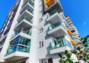 شقق مؤثثة - قريبة من البحر والاسواق - ضمن مجمع حديث - في مهموتلار / الانيا 