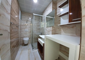 شقة ضمن مجمع فاخر - تصميم  1+1 - في مهموتلار / الانيا 