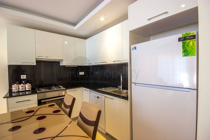 ضمن مجمع فاخر يضم كافة الخدمات -شقة غرفة وصالة - مفروشة - في منطقة جيكجلي / الانيا 