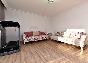 اطلالة بحر وقلعة - دوبلكس 4 غرف وصالة - في مركز الانيا 