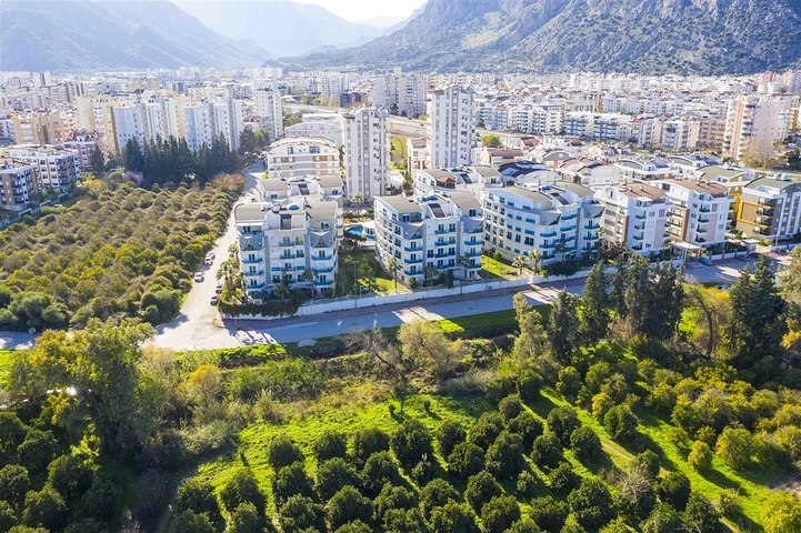 شقة مفروشة 2 + 1 في مجمع ليمان كونيالتي