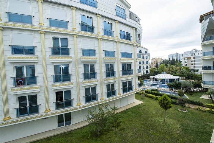 شقة مفروشة 2 + 1 في مجمع ليمان كونيالتي