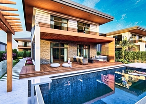 مشروع استثماري لفيلات من 4 غرف نوم في وسط بيليك