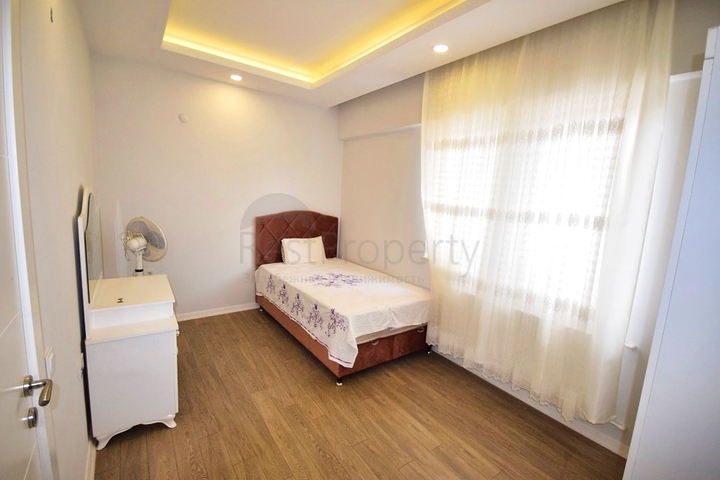 فيلا من 4 غرف نوم في Altinkol Dosemealti أنطاليا