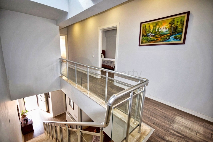 فيلا من 4 غرف نوم في Altinkol Dosemealti أنطاليا