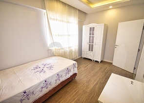 فيلا من 4 غرف نوم في Altinkol Dosemealti أنطاليا