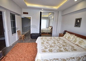 فيلا من 4 غرف نوم في Altinkol Dosemealti أنطاليا