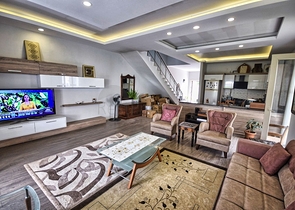 فيلا من 4 غرف نوم في Altinkol Dosemealti أنطاليا