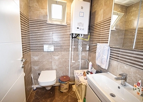 فيلا من 4 غرف نوم في Altinkol Dosemealti أنطاليا