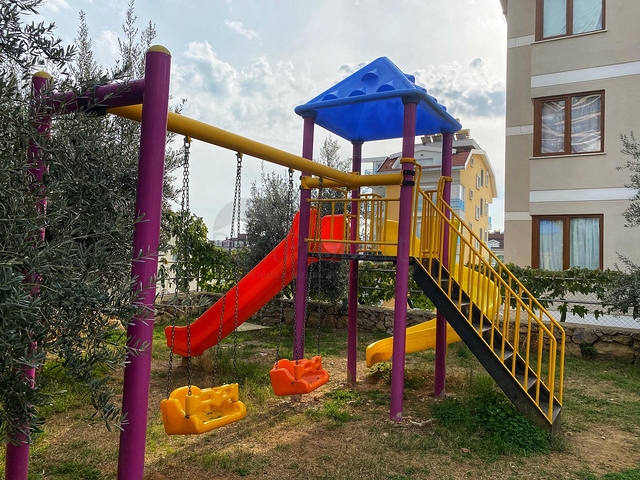 شقة 3 غرف وصالة - مطبخ منفصل - ضمن مجمع - في جيكجلي / الانيا 