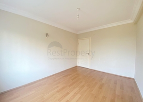 شقة 3 غرف وصالة - مطبخ منفصل - ضمن مجمع - في جيكجلي / الانيا 