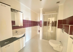 شقة 3 غرف وصالة - مطبخ منفصل - ضمن مجمع - في جيكجلي / الانيا 