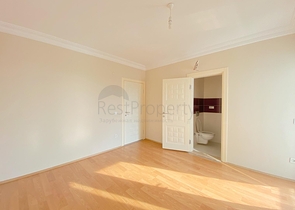 شقة 3 غرف وصالة - مطبخ منفصل - ضمن مجمع - في جيكجلي / الانيا 