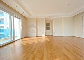 شقة 3 غرف وصالة - مطبخ منفصل - ضمن مجمع - في جيكجلي / الانيا 