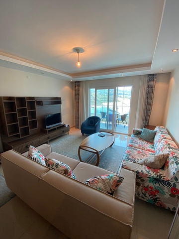 مجمع يضم كافة الخدمات -شقة غرفة وصالة - في كارجي جاك / الانيا 