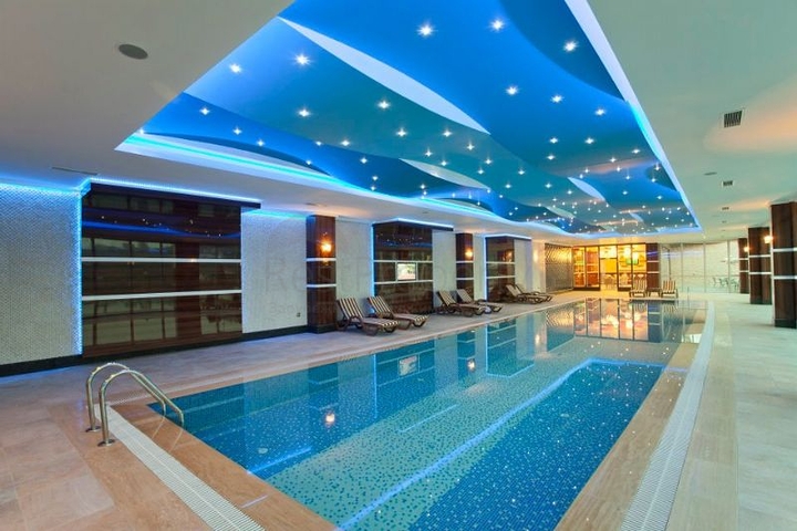 مجمع يضم كافة الخدمات -شقة غرفة وصالة - في كارجي جاك / الانيا 