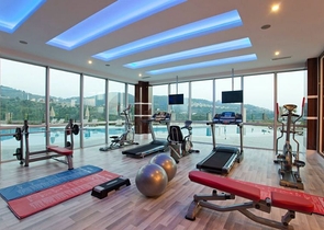 مجمع يضم كافة الخدمات -شقة غرفة وصالة - في كارجي جاك / الانيا 