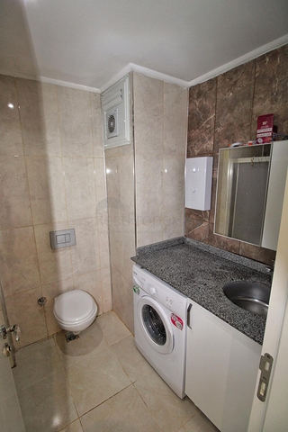 شقة غرفة وصالة -مفروشة - ضمن مجمع -قريب من البحر والخدمات -في مهموتلار / الانيا 