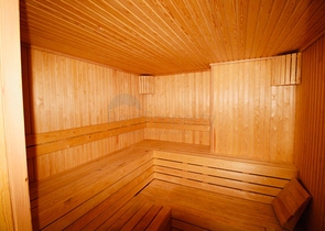 شقة غرفة وصالة -مفروشة - ضمن مجمع -قريب من البحر والخدمات -في مهموتلار / الانيا 