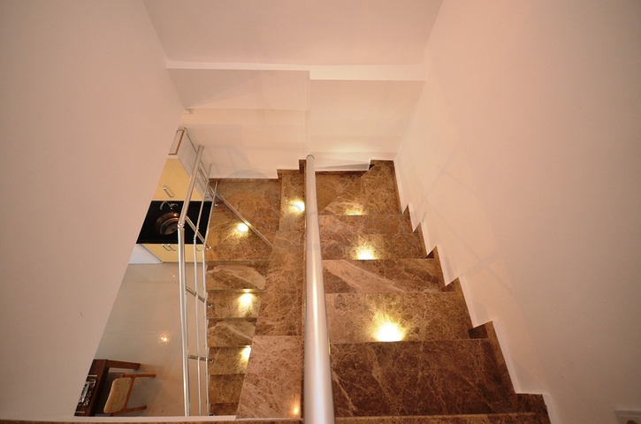 بسعر مناسب - دوبلكس 2 غرفة وصالة -اطلالة بحر - في مهموتلار / الانيا 