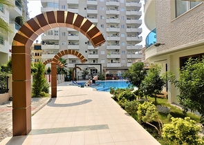 اطلالة بحر - شقق ضمن مجمع فاخر - في مهموتلار / الانيا 