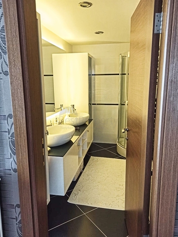 شقة واسعة 5 + 1 على مسافة قريبة من البحر في أنطاليا