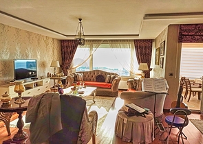 شقة واسعة 5 + 1 على مسافة قريبة من البحر في أنطاليا