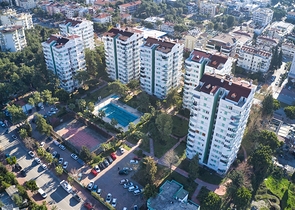 شقة واسعة 5 + 1 على مسافة قريبة من البحر في أنطاليا